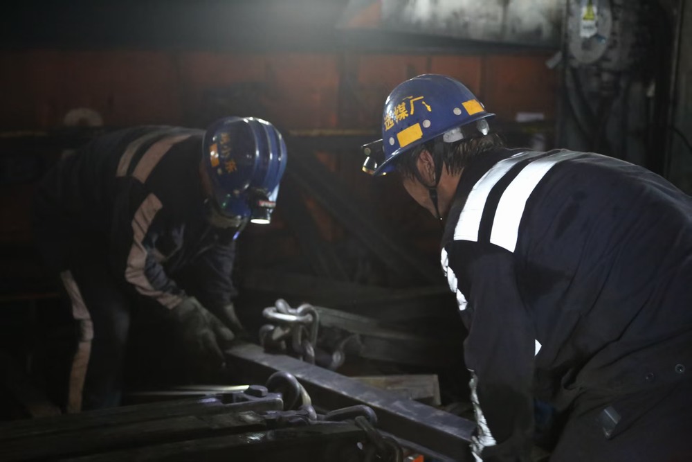 陜煤建設(shè)洗選煤運營公司：四九安全“凍不住”   嚴管防線“牢如故”