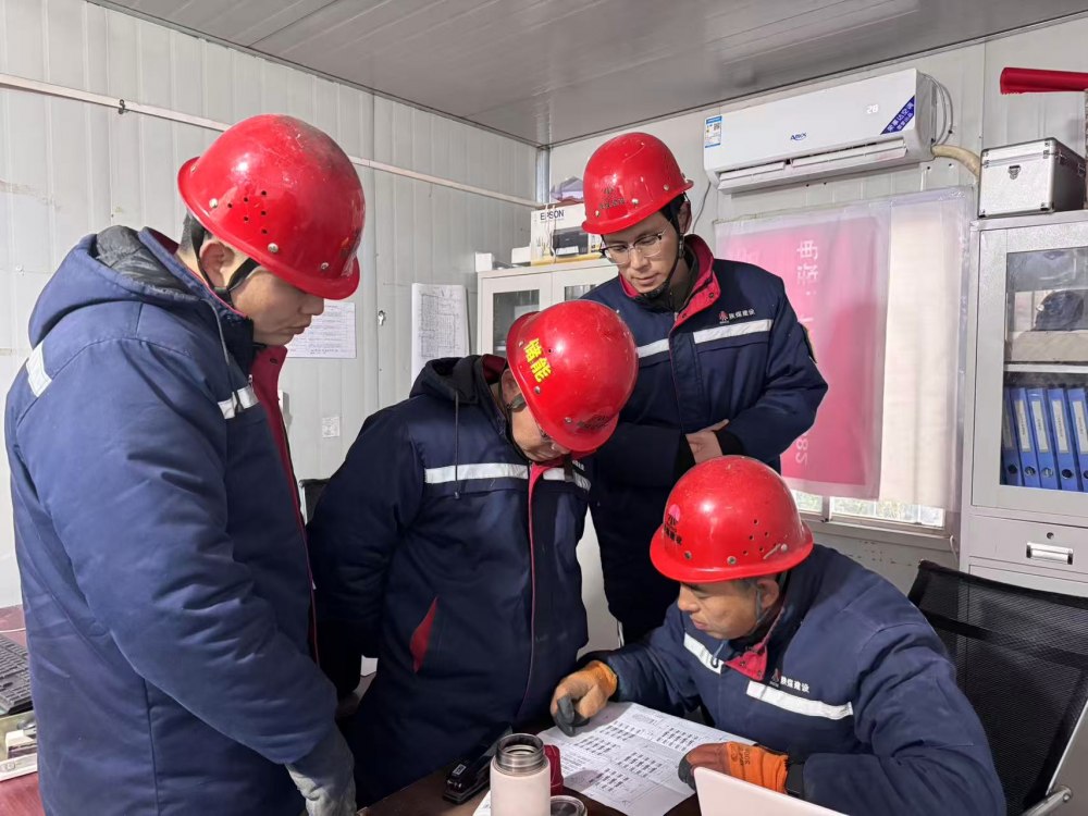 陜煤建設(shè)機(jī)電安裝公司新能源項(xiàng)目部：抓項(xiàng)目、強(qiáng)管理、穩(wěn)安全 精準(zhǔn)發(fā)力開(kāi)新局