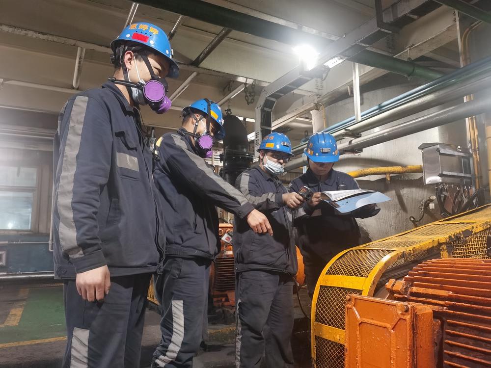 陜煤建設(shè)洗選煤運營公司紅柳林洗煤廠項目部：學(xué)兩會精神 顯實干擔(dān)當(dāng)