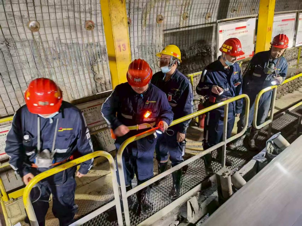 陜煤建設(shè)煤礦運營服務(wù)分公司：TBM全斷面掘進(jìn)機單班進(jìn)尺突破8.5米