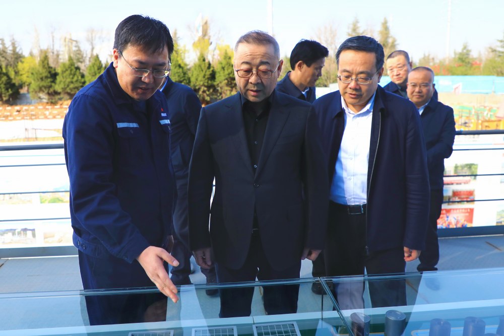 陜西省發(fā)展改革委黨組書記、主任王青峰蒞臨銅創(chuàng)能材項目調(diào)研指導(dǎo)工作