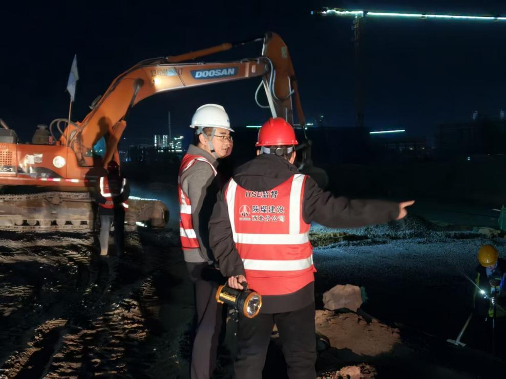 陜煤建設西北分公司土建第三項目部：夜戰(zhàn)攻堅保節(jié)點 逆風前行顯擔當
